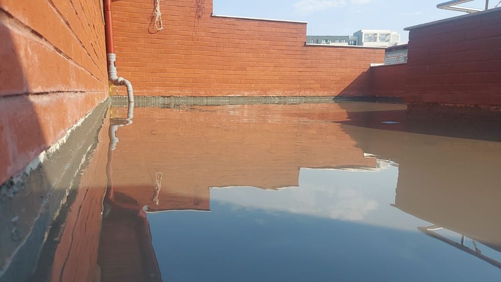 Proiect zona Mariott – hidroizolație terasă circulabilă cu covor de piatră naturală, fotografia 16