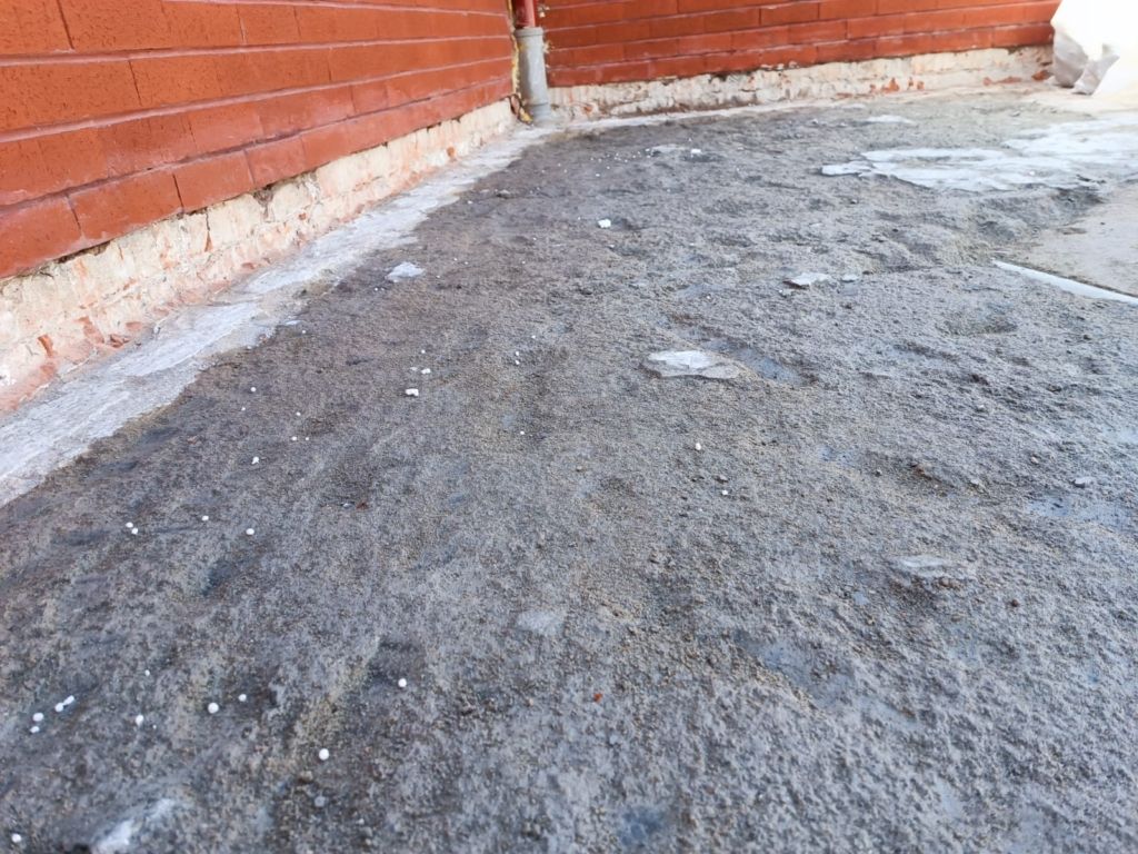 Proiect zona Mariott – hidroizolație terasă circulabilă cu covor de piatră naturală, fotografia 9