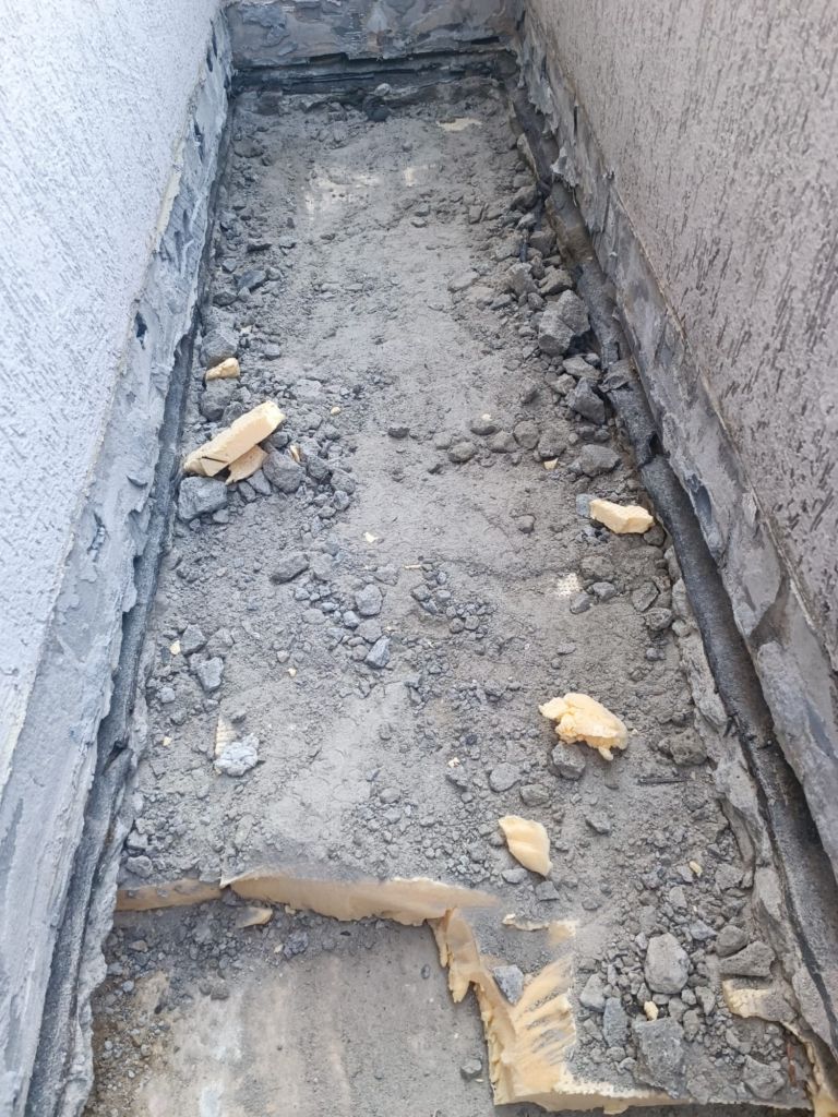 Proiect Grivita – hidroizolație terasă circulabilă cu covor de piatră naturală, fotografia 10