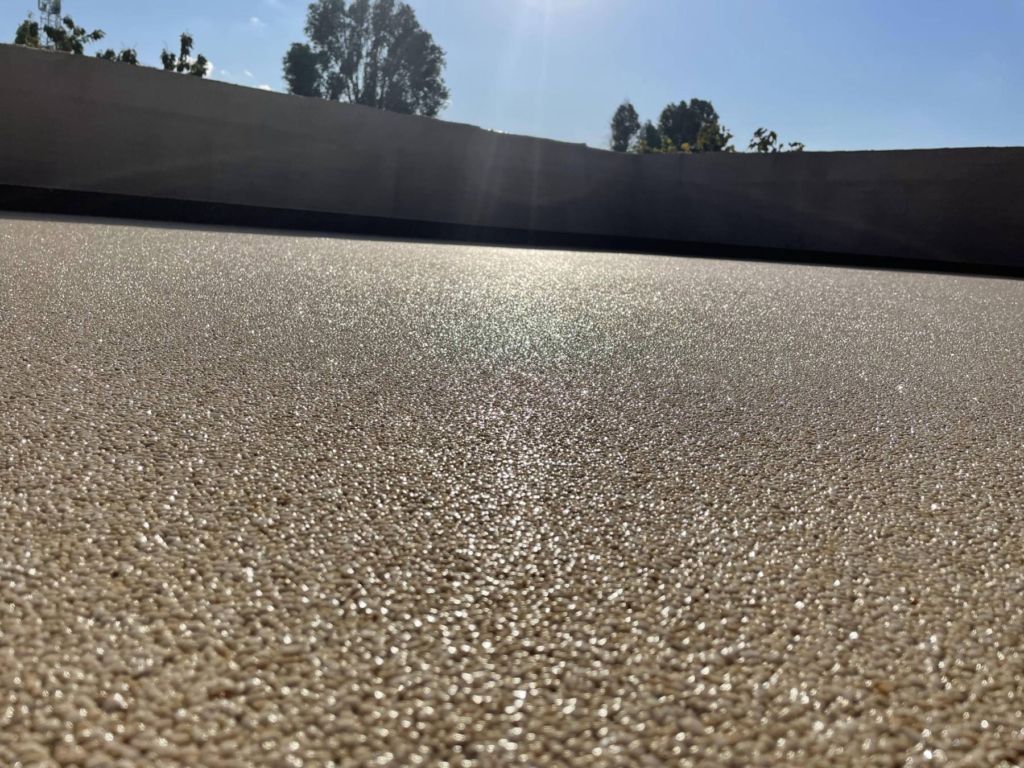 Proiect Constanta – hidroizolație terasă circulabilă cu covor de piatră naturală, fotografia 4