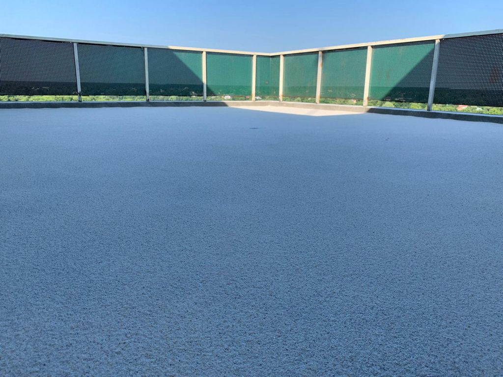 Proiect Buftea – hidroizolație terasă circulabilă cu covor de piatră naturală, fotografia 2