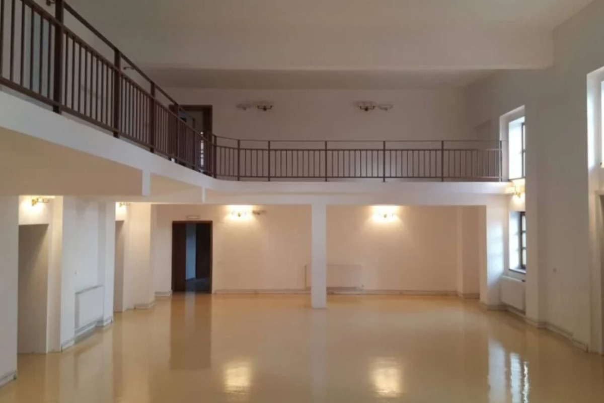 Proiect HBS cu pardoseala epoxidica bej