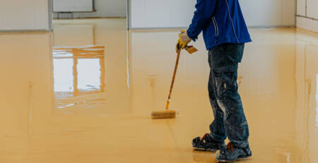 Comparatie intre pardoseala epoxidica si cea din beton