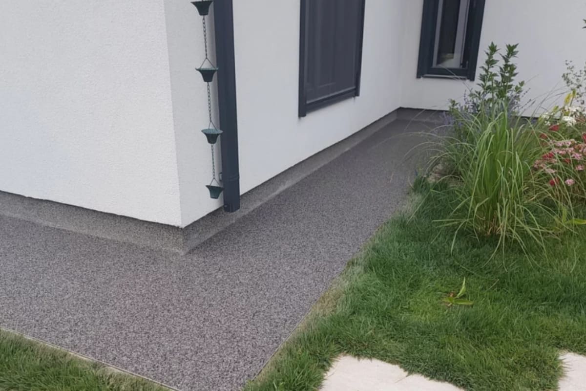 covor din piatra naturala pentru finisaj trotuare