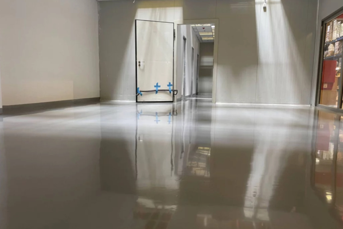 pardoseala epoxidica aplicata de echipa HBS